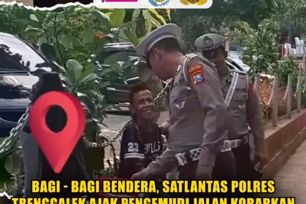 Bagi – Bagi Bendera, Satlantas Polres Trenggalek