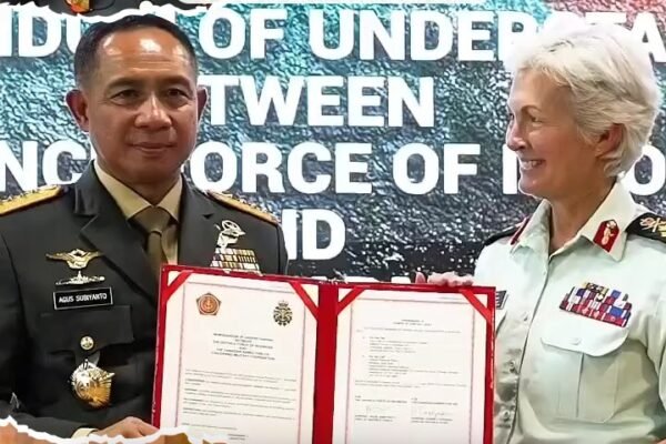 Panglima TNI Menerima CC dari CAF