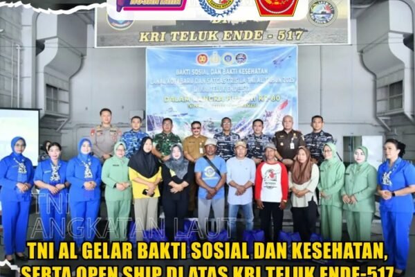 TNI AL Gelar Bakti Sosial Dan Kesehatan, Serta Open Ship Di Atas KRI Teluk Ende-517