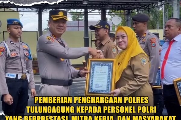 Pemberian Penghargaan Polres Tulungagung kepada Personel Polri yang Berprestasi, Mitra Kerja, dan Masyarakat