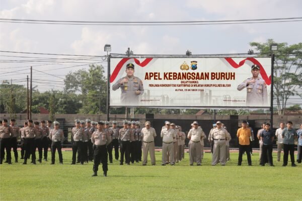 *Apel Kebangsaan Paguyuban Pekerja/Buruh Kabupaten Blitar, Wujud Sinergi Persatuan Apel Kebangsaan Paguyuban PekerjaBuruh Kabupaten Blitar, Wujud Sinergi Persatuan