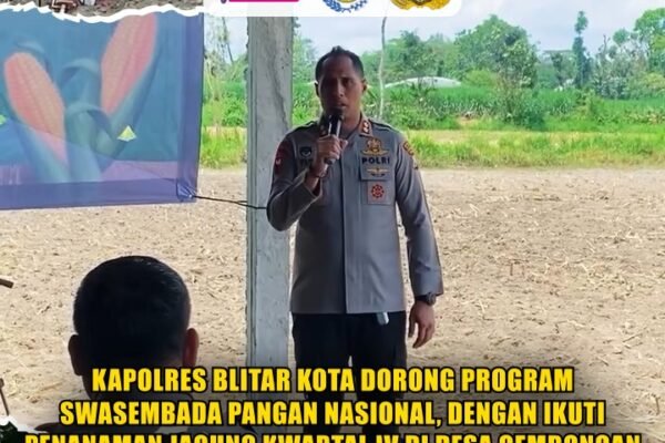 Kapolres Blitar Kota Dorong Program Swasembada Pangan Nasional, Dengan Ikuti Penanaman Jagung Kwartal IV di Desa Gembongan Kapolres Blitar Kota Dorong Program Swasembada Pangan Nasional, Dengan Ikuti Penanaman Jagung Kwartal IV di Desa Gembongan