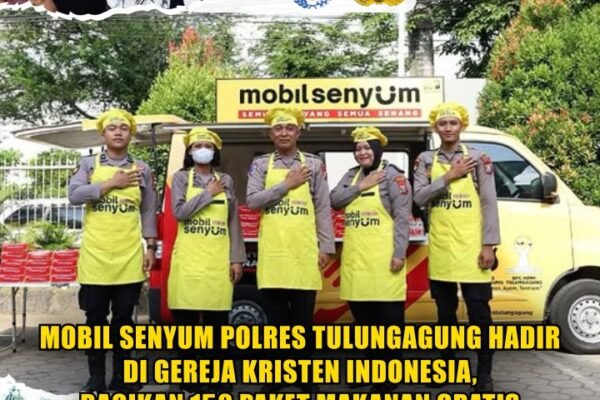 Mobil Senyum Polres Tulungagung Hadir di Gereja Kristen Indonesia, Bagikan 150 Paket Makanan Gratis Mobil Senyum Polres Tulungagung Hadir di Gereja Kristen Indonesia, Bagikan 150 Paket Makanan Gratis
